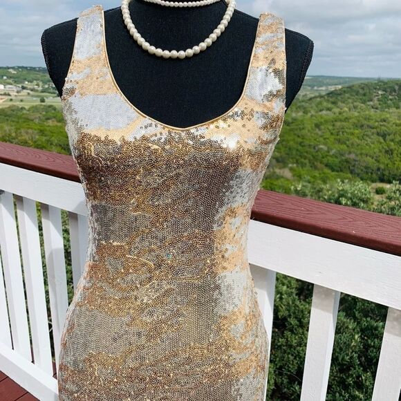As U‎ Wish Gold Silver Metallic Sequin Mini Dress - Picture 4 of 13